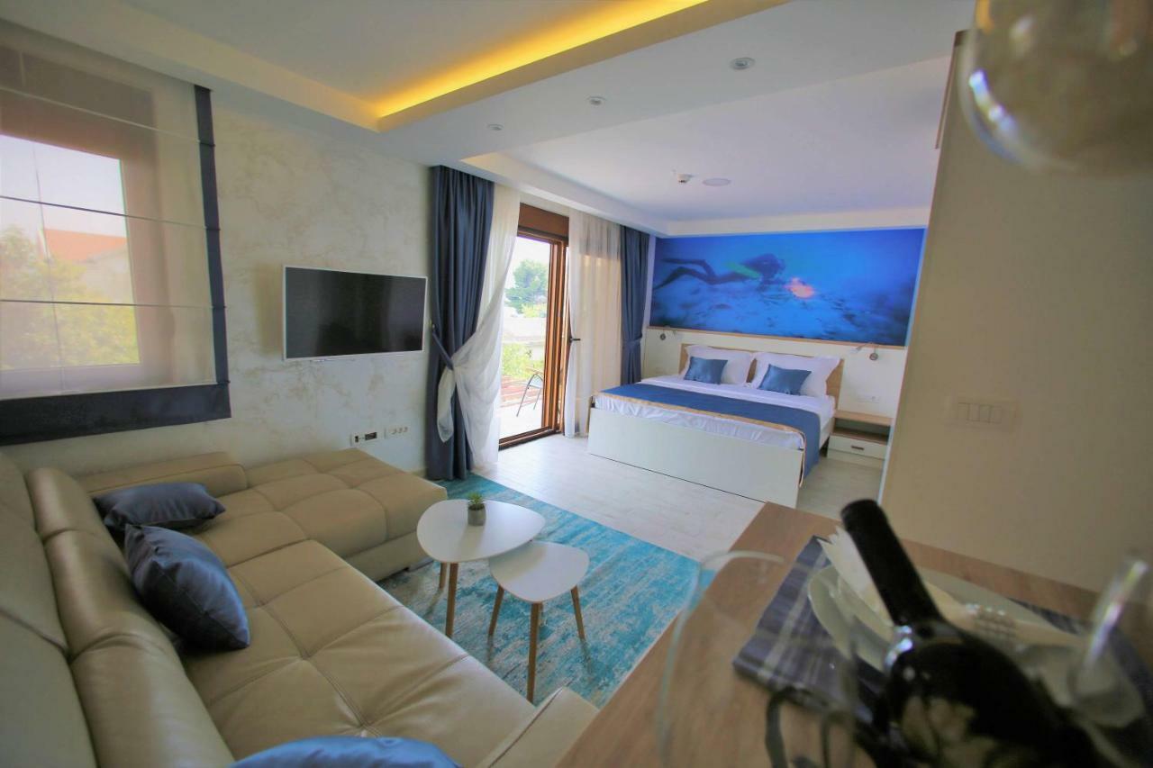 Vila La Vita Del Mare Биела Экстерьер фото