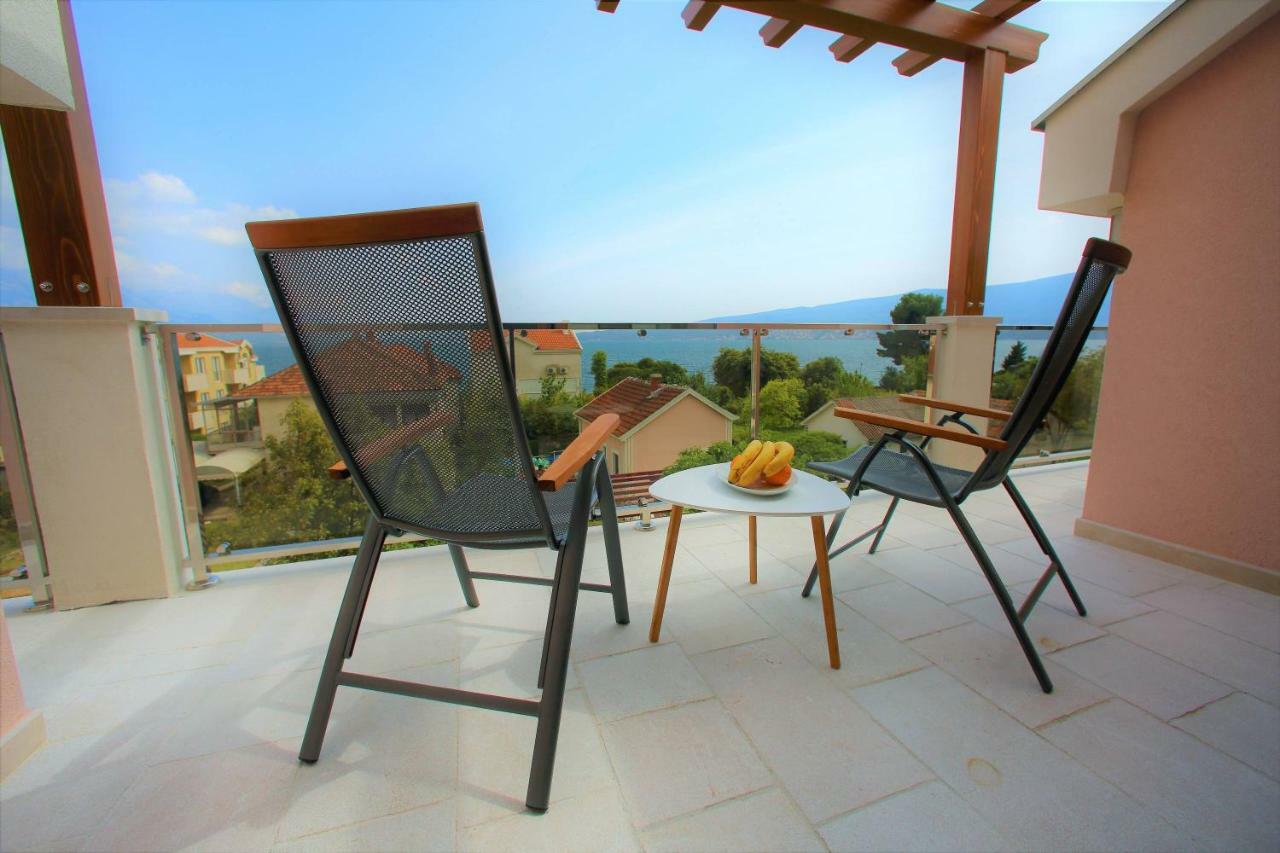 Vila La Vita Del Mare Биела Экстерьер фото