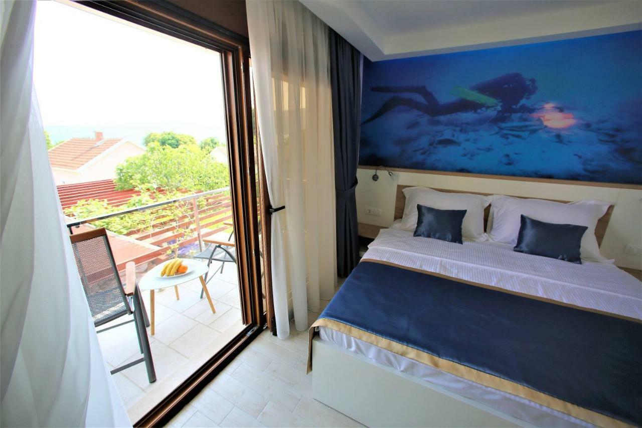 Vila La Vita Del Mare Биела Экстерьер фото